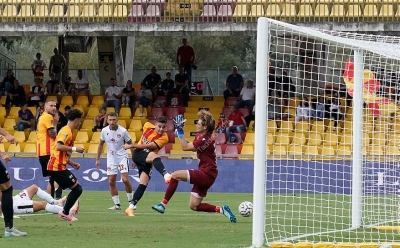 Trapani annichilito. Al Vigorito finisce 2-0