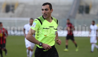 Catania-Benevento ad un arbitro di Ostia