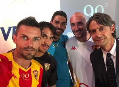 Il Benevento dà i numeri di maglia