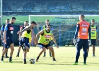 Oggi pomeriggio il Napoli continua la preparazione