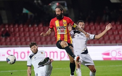 2-2 tra Benevento e Giugliano nella battaglia del Vigorito